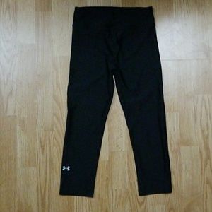 Under armour capri compression leggings